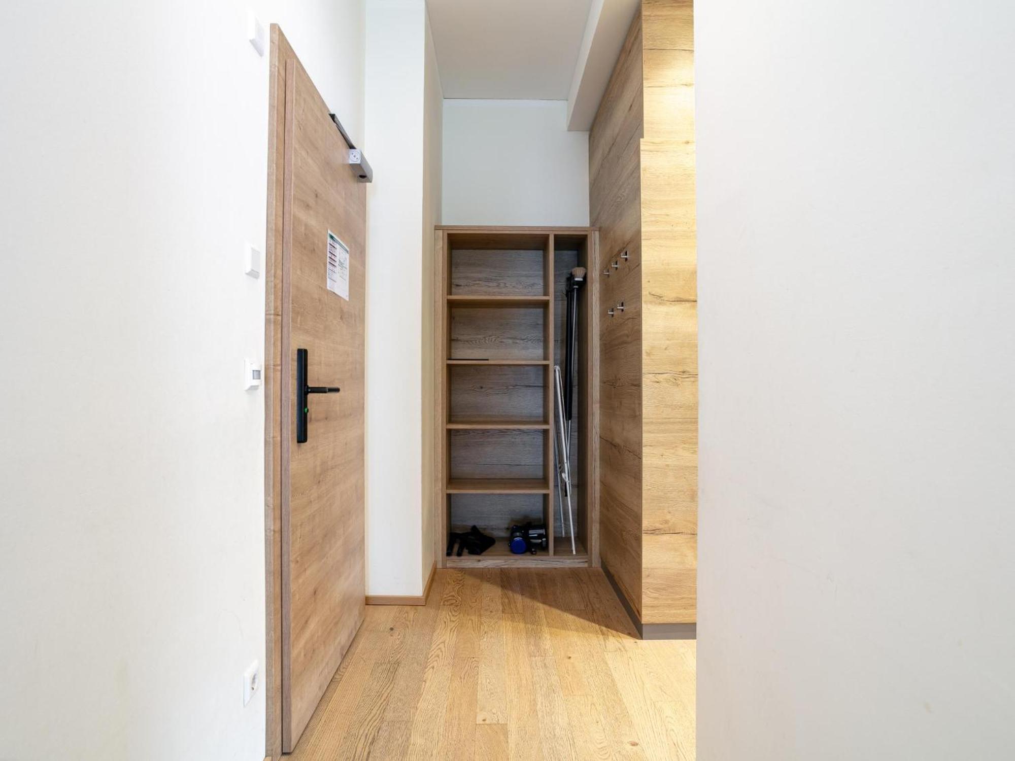 Apartment Apart33 1-19